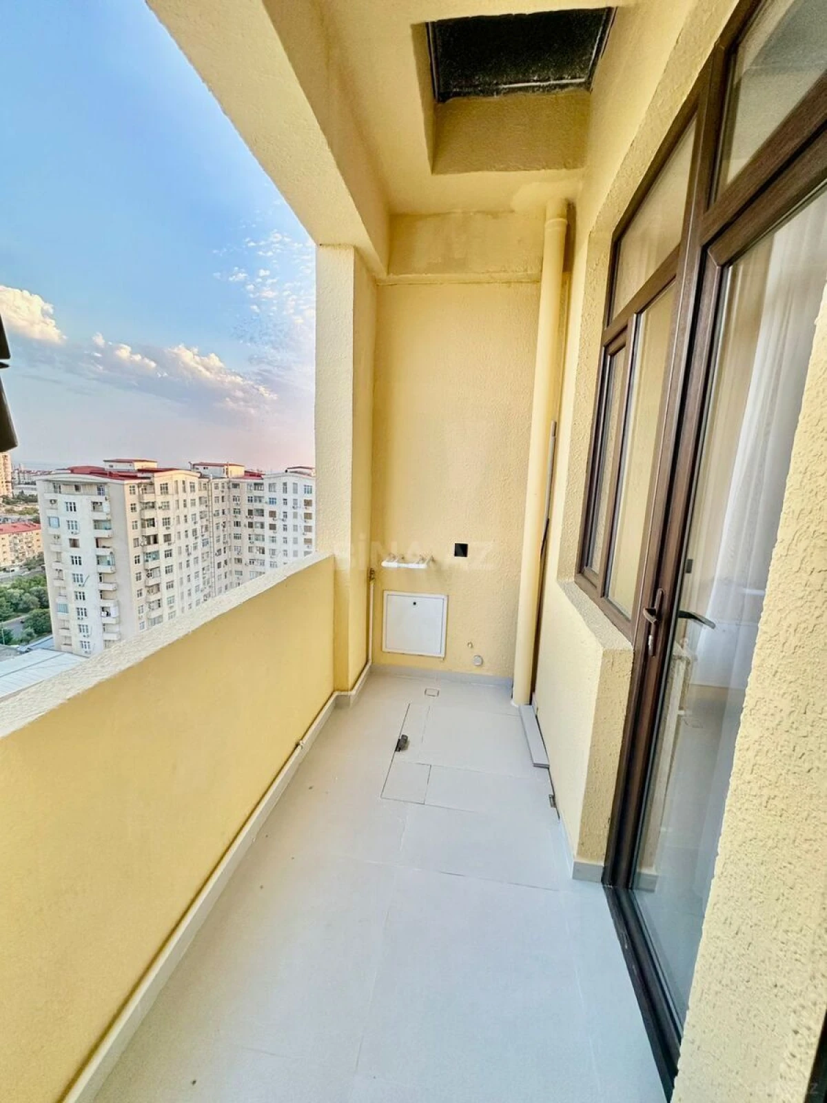 Satılır 2 otaqlı mənzil 53 m²