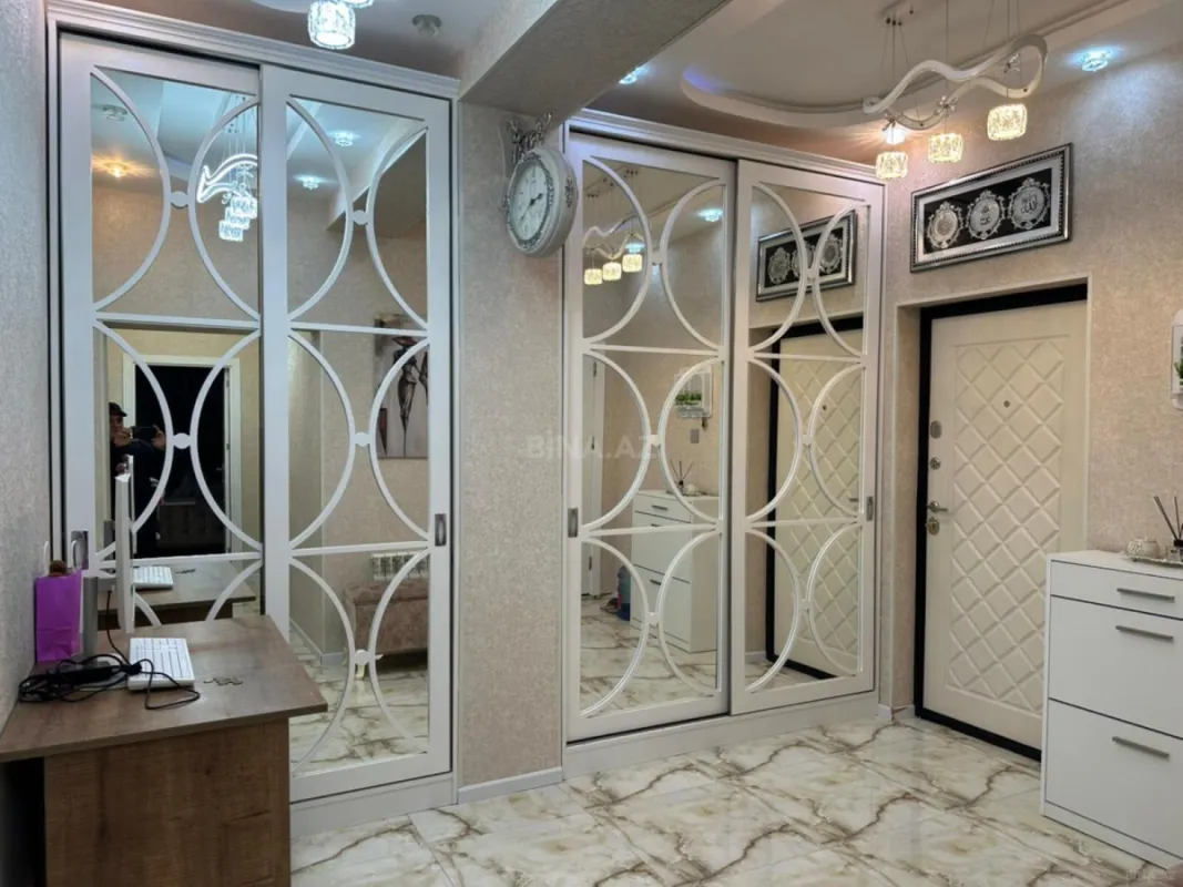 Satılır 3 otaqlı mənzil 91 m²