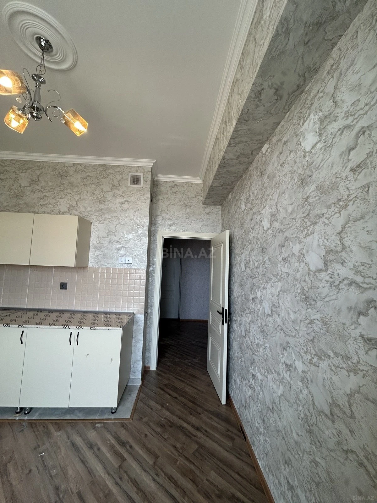 Kirayə verilir 2 otaqlı mənzil 79.4 m²