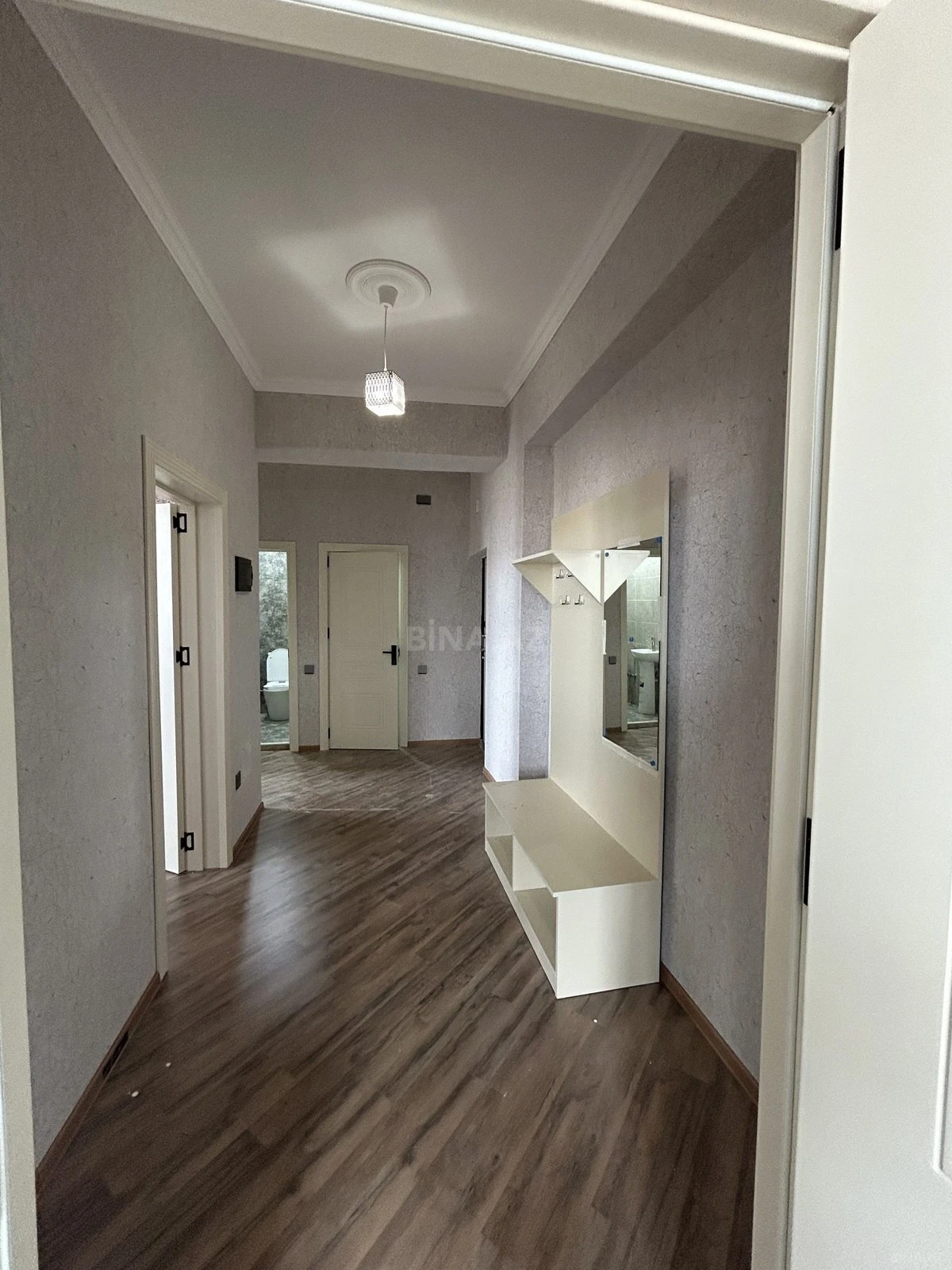 Kirayə verilir 2 otaqlı mənzil 79.4 m²