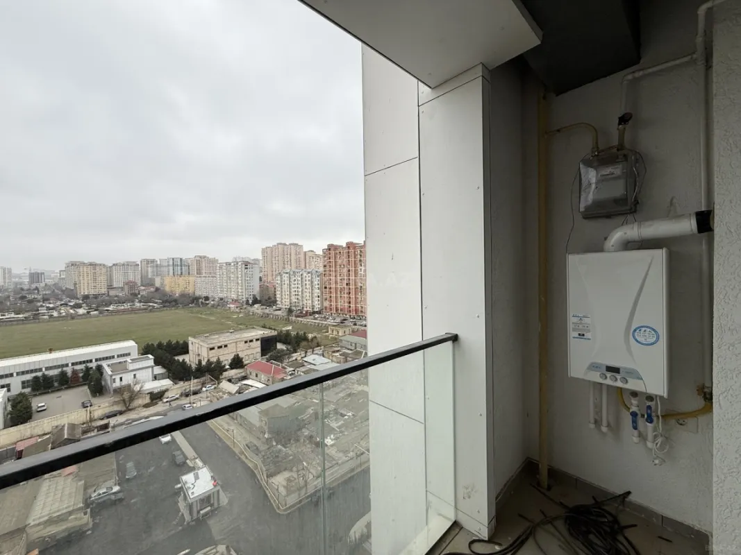 Satılır 4 otaqlı mənzil 125 m²