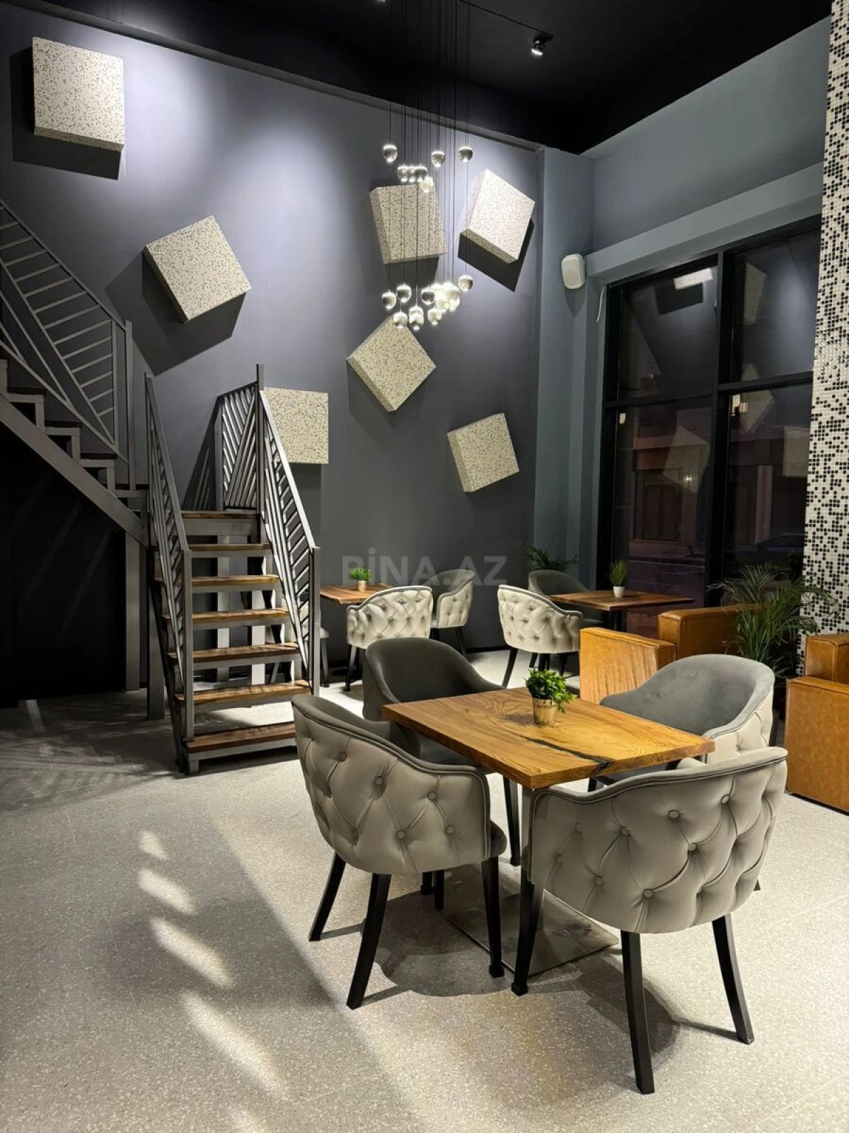 Satılır obyekt 127 m²