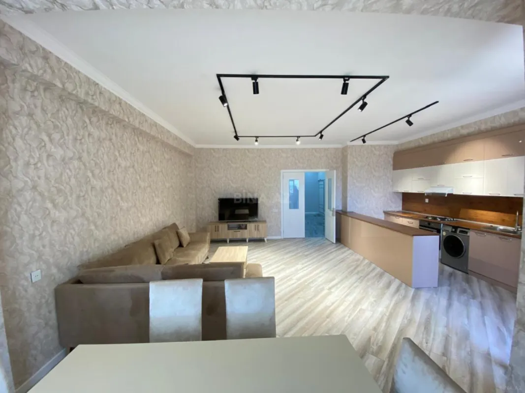 Kirayə verilir 5 otaqlı mənzil 155 m²