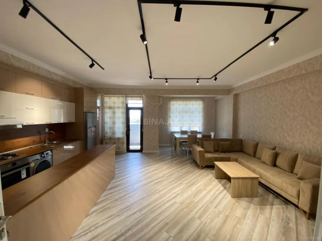Kirayə verilir 5 otaqlı mənzil 155 m²