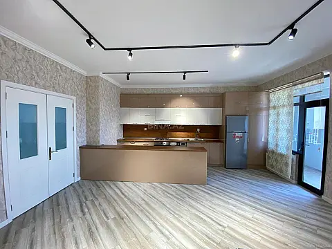 Kirayə verilir 5 otaqlı mənzil 155 m²