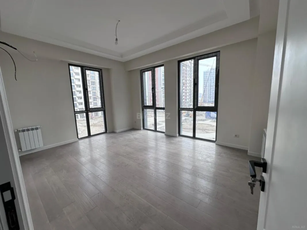 Satılır 2 otaqlı mənzil 56 m²