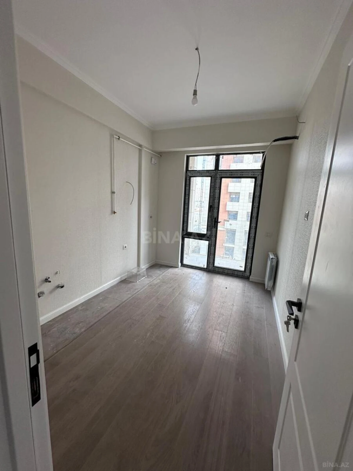 Satılır 2 otaqlı mənzil 56 m²