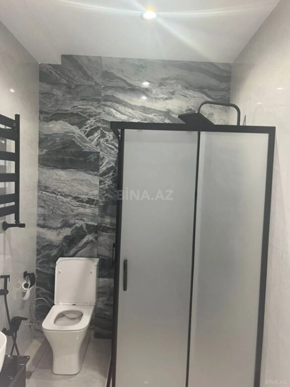 Satılır 2 otaqlı mənzil 58 m²