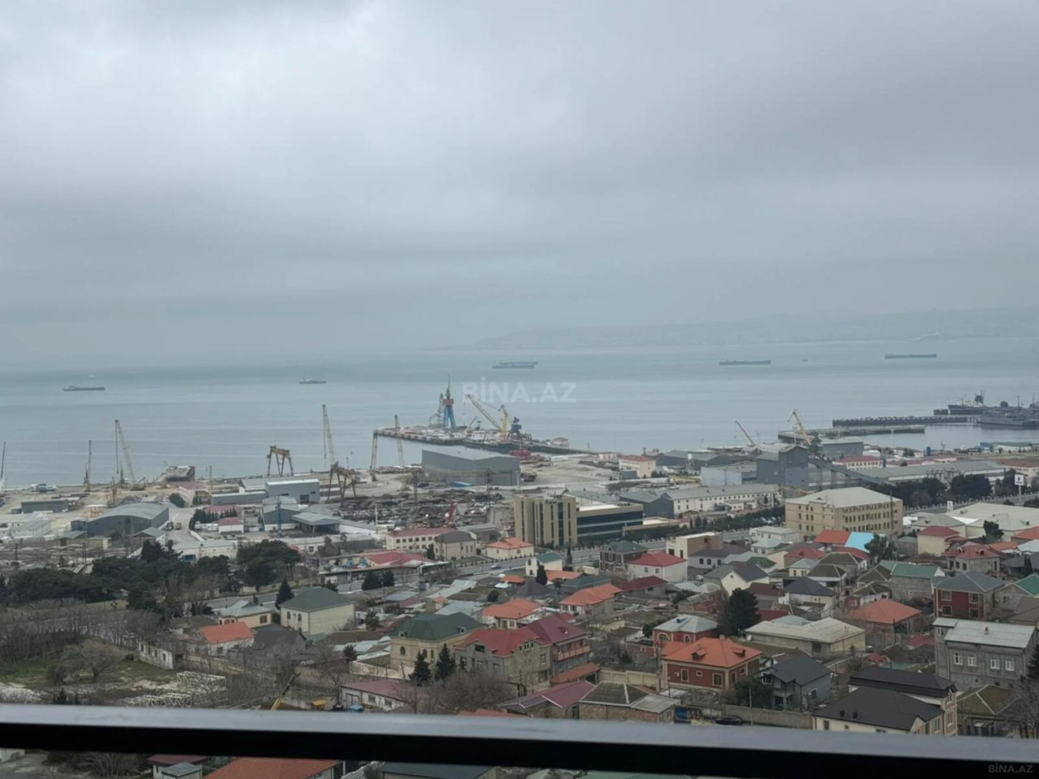 Kirayə verilir 2 otaqlı mənzil 60 m²