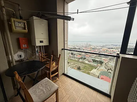 Kirayə verilir 2 otaqlı mənzil 60 m²