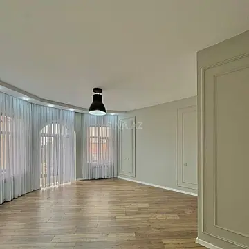 Satılır 5 otaqlı həyət evi 210 m²