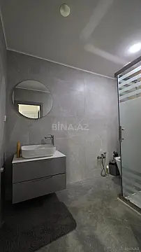 Kirayə verilir 2 otaqlı mənzil 90 m²