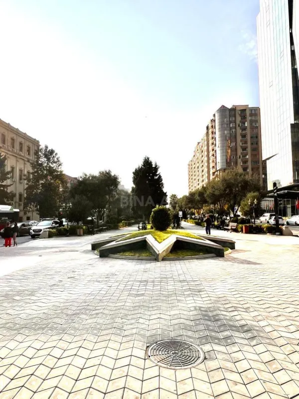 Kirayə verilir obyekt 103 m²