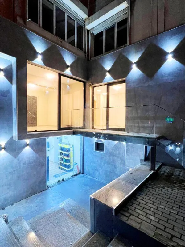 Kirayə verilir obyekt 103 m²