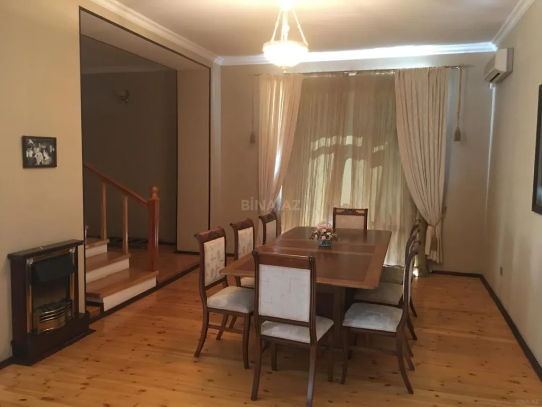 Satılır 8 otaqlı həyət evi 510 m²