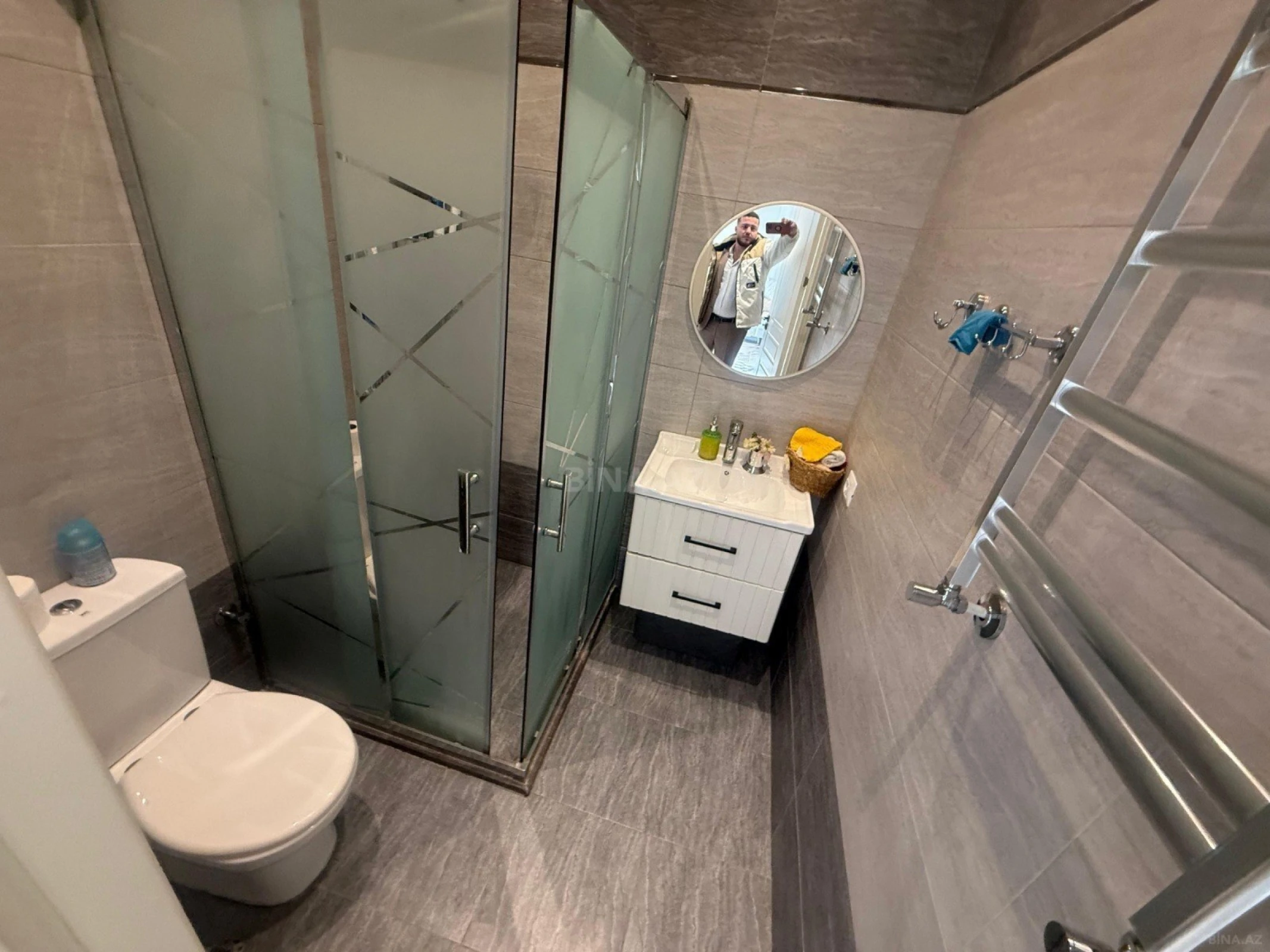 Satılır 6 otaqlı həyət evi 420 m²