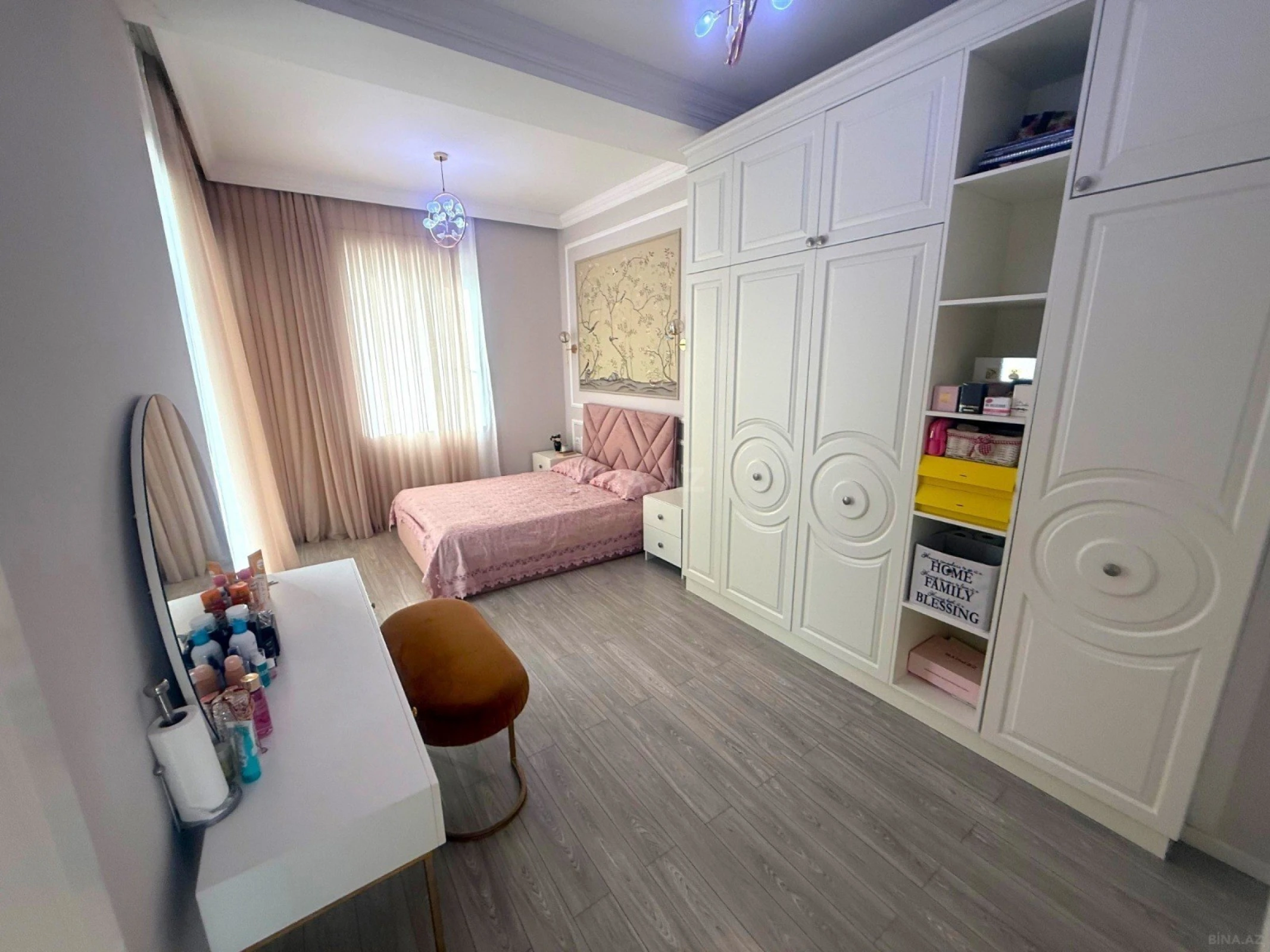 Satılır 6 otaqlı həyət evi 420 m²