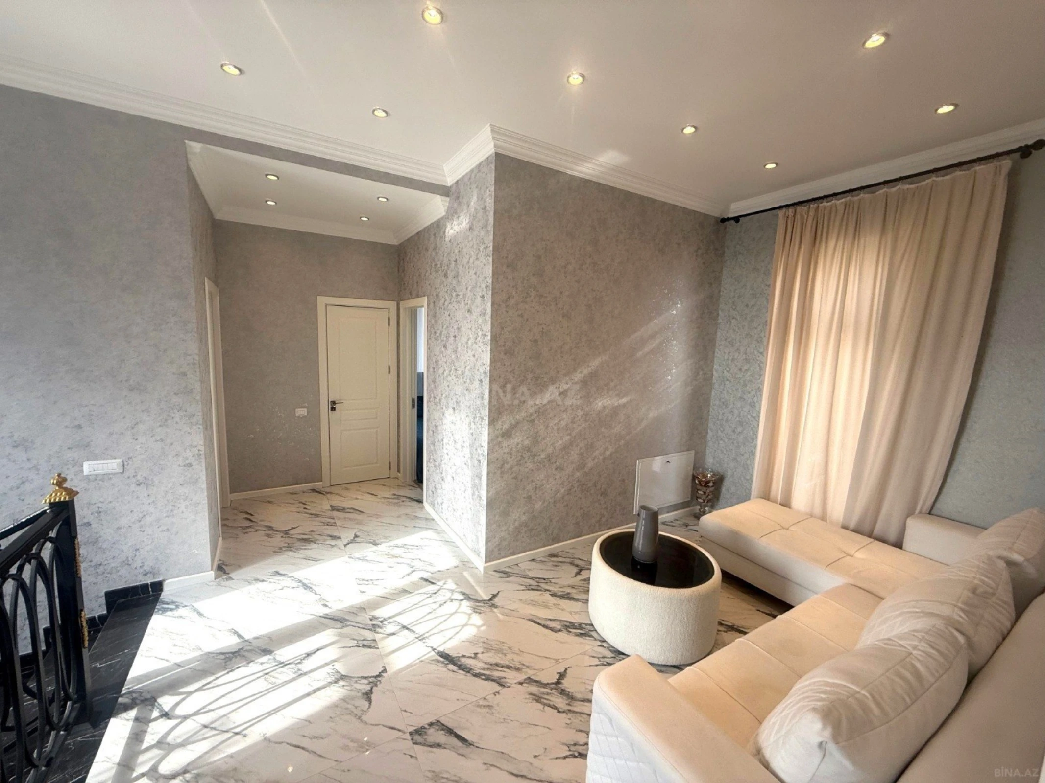 Satılır 6 otaqlı həyət evi 420 m²