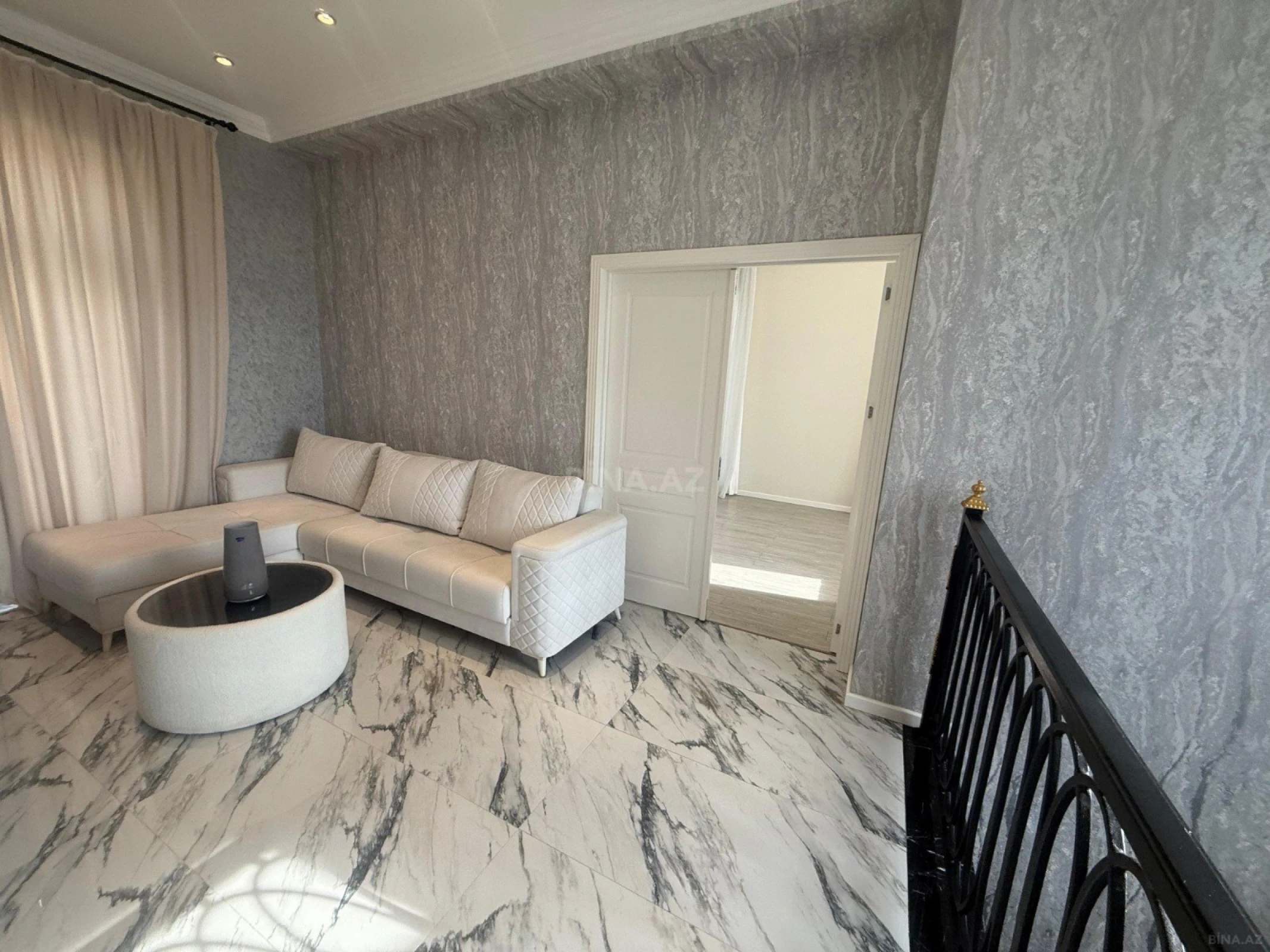 Satılır 6 otaqlı həyət evi 420 m²