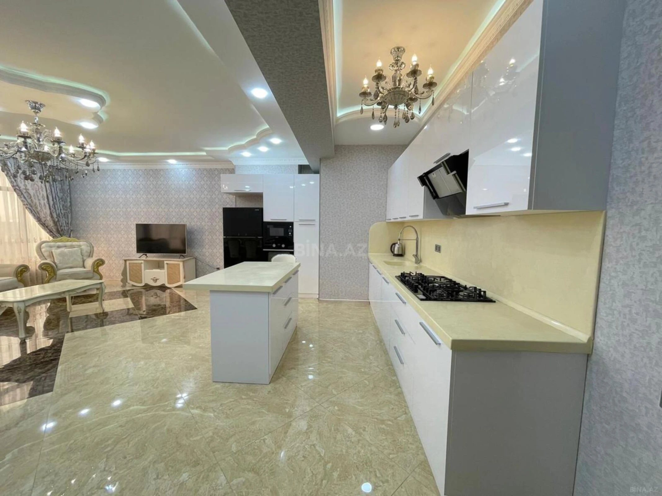 Kirayə verilir 2 otaqlı mənzil 110 m²