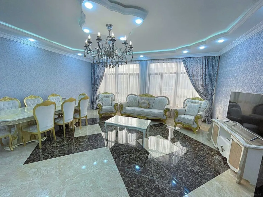 Kirayə verilir 2 otaqlı mənzil 110 m²