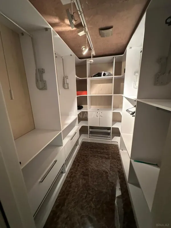 Kirayə verilir 3 otaqlı mənzil 145 m²