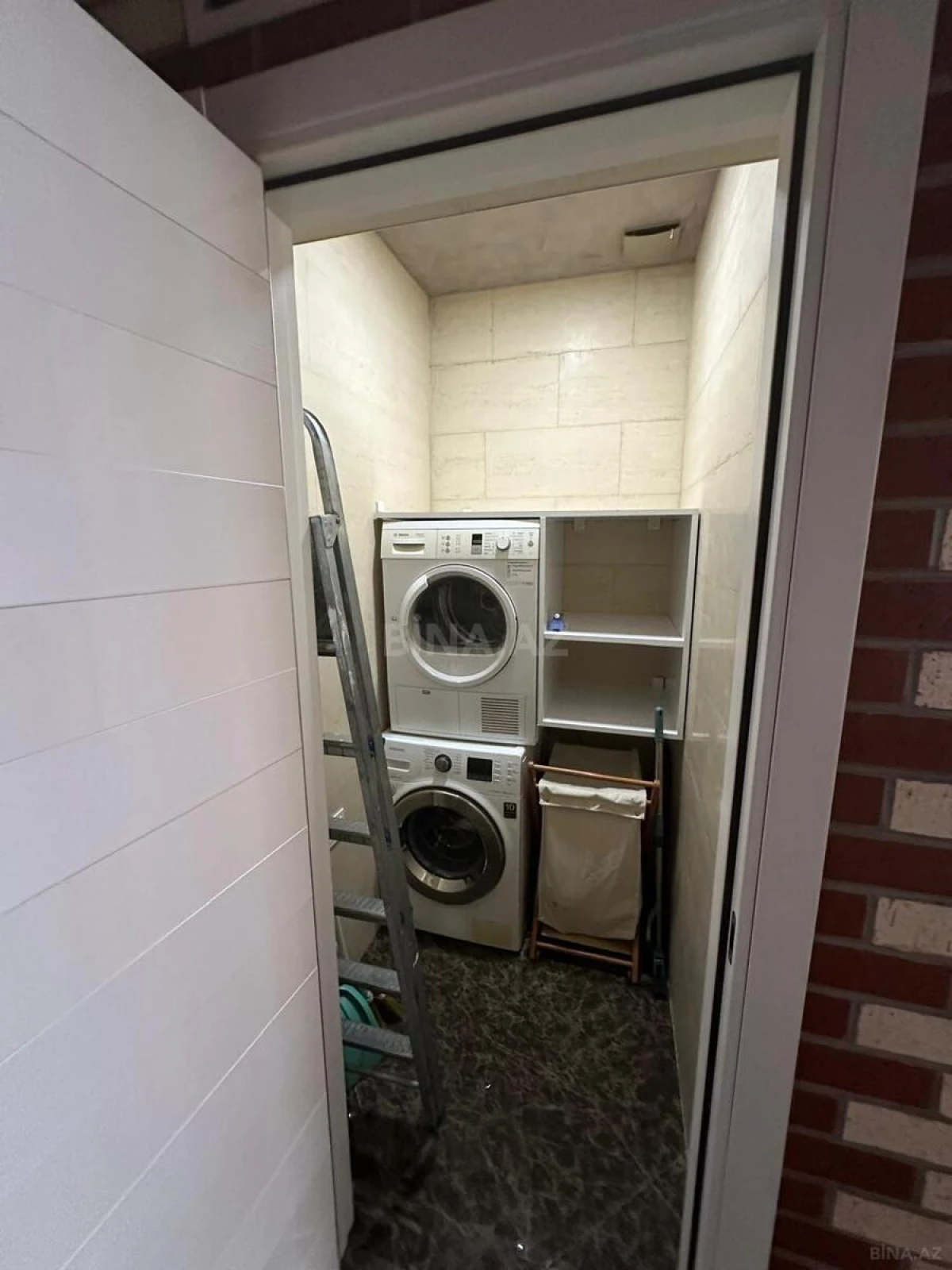 Kirayə verilir 3 otaqlı mənzil 145 m²