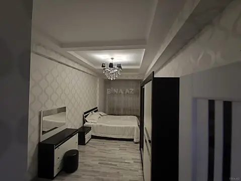 Kirayə verilir 4 otaqlı mənzil 184 m²