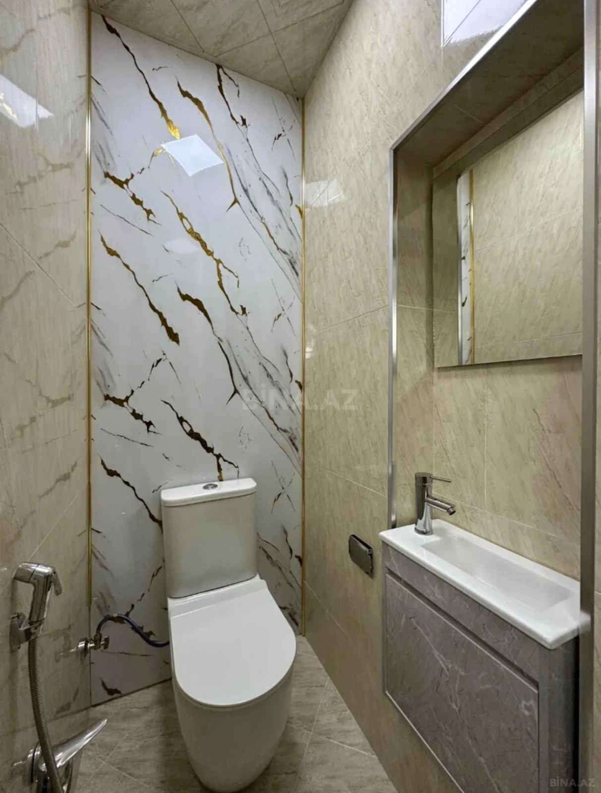 Satılır 3 otaqlı mənzil 103 m²