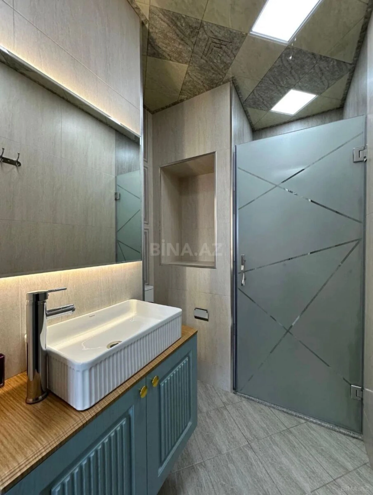 Satılır 3 otaqlı mənzil 103 m²