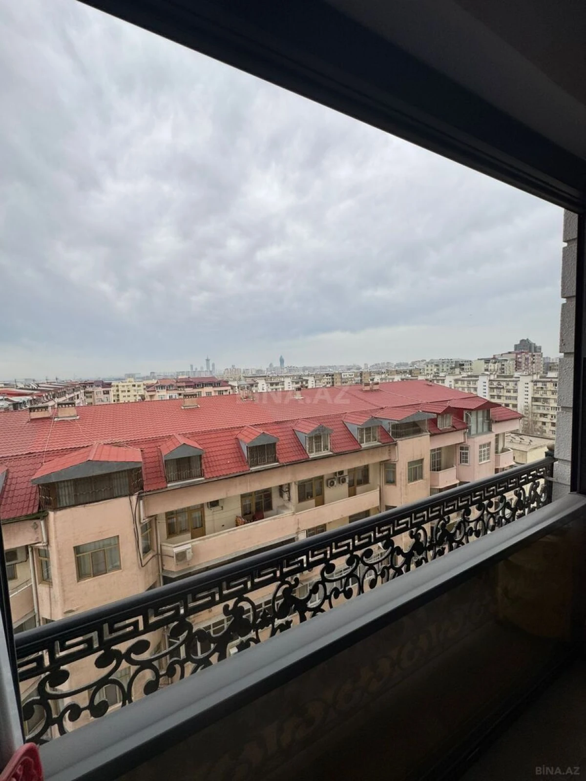 Satılır 3 otaqlı mənzil 90 m²
