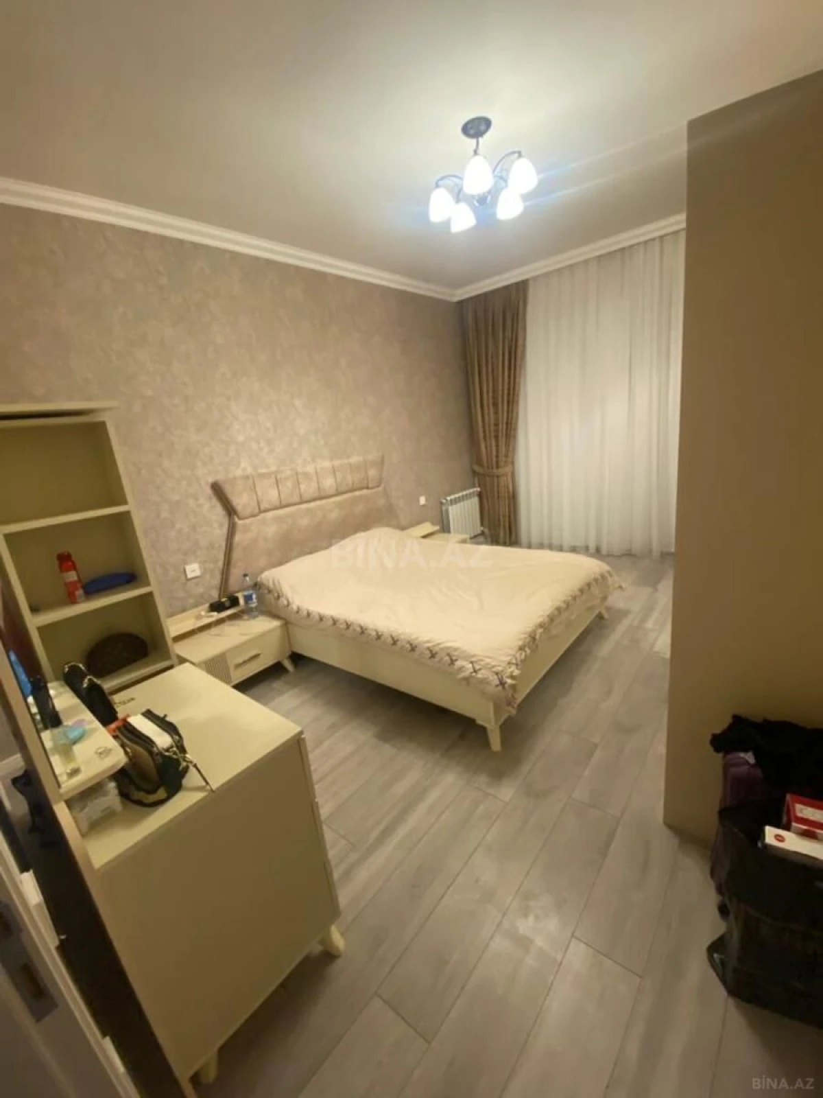 Kirayə verilir 2 otaqlı mənzil 120 m²