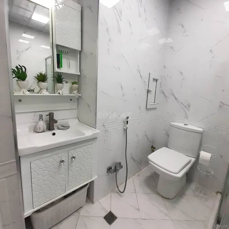 Satılır 3 otaqlı mənzil 106 m²