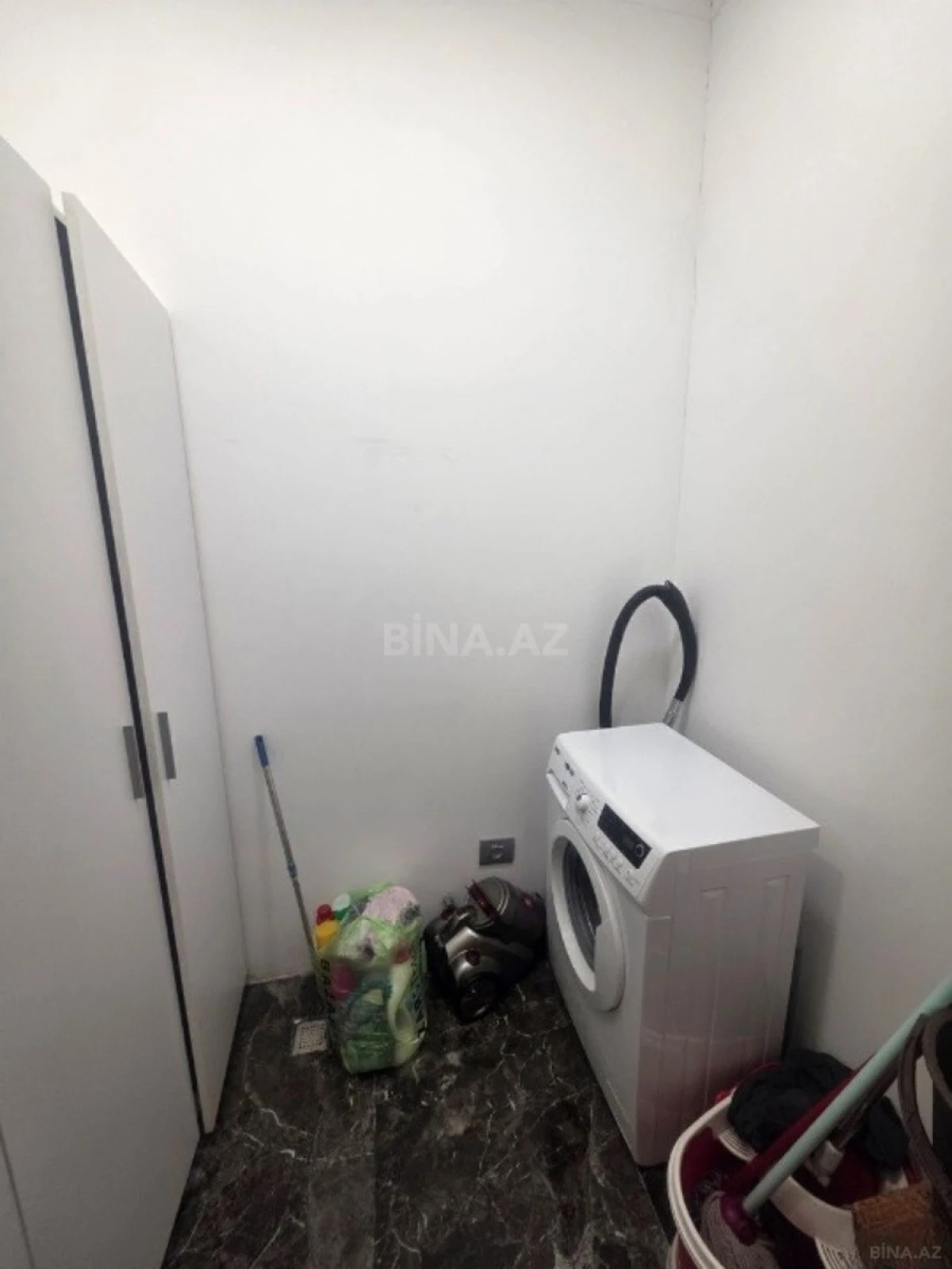 Kirayə verilir 3 otaqlı mənzil 148 m²