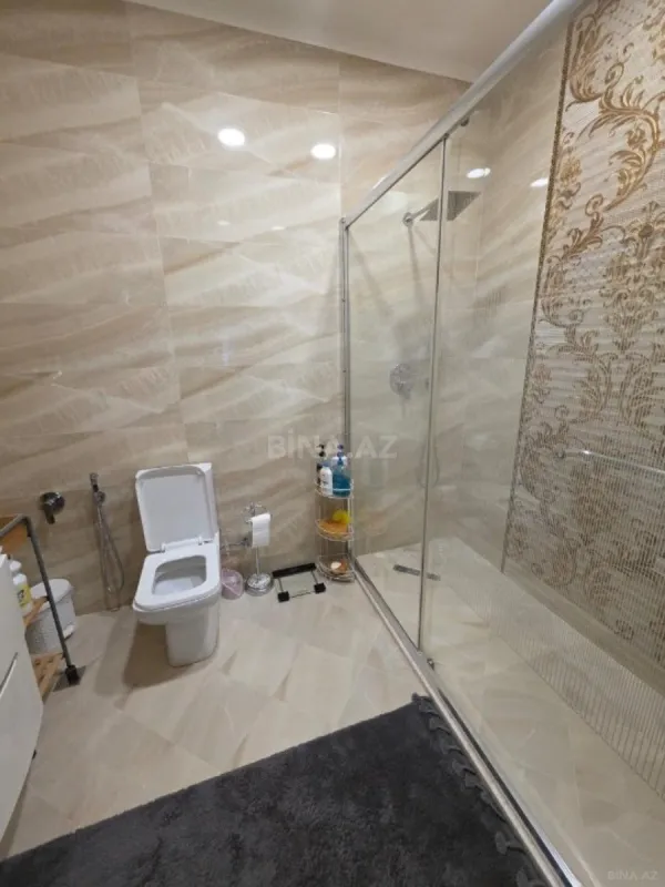 Kirayə verilir 3 otaqlı mənzil 148 m²