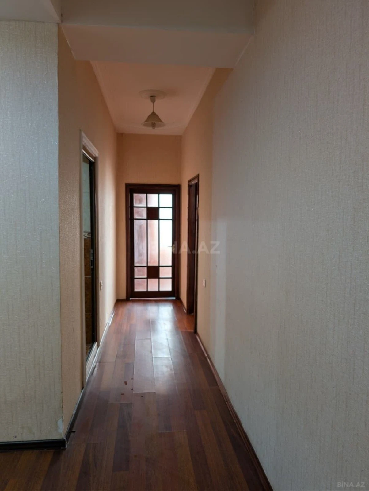 Kirayə verilir 2 otaqlı mənzil 90 m²