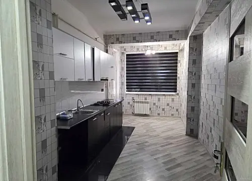 Satılır 2 otaqlı mənzil 89 m²