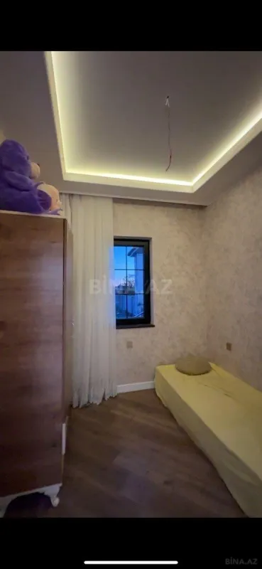 Satılır 4 otaqlı həyət evi 200 m²