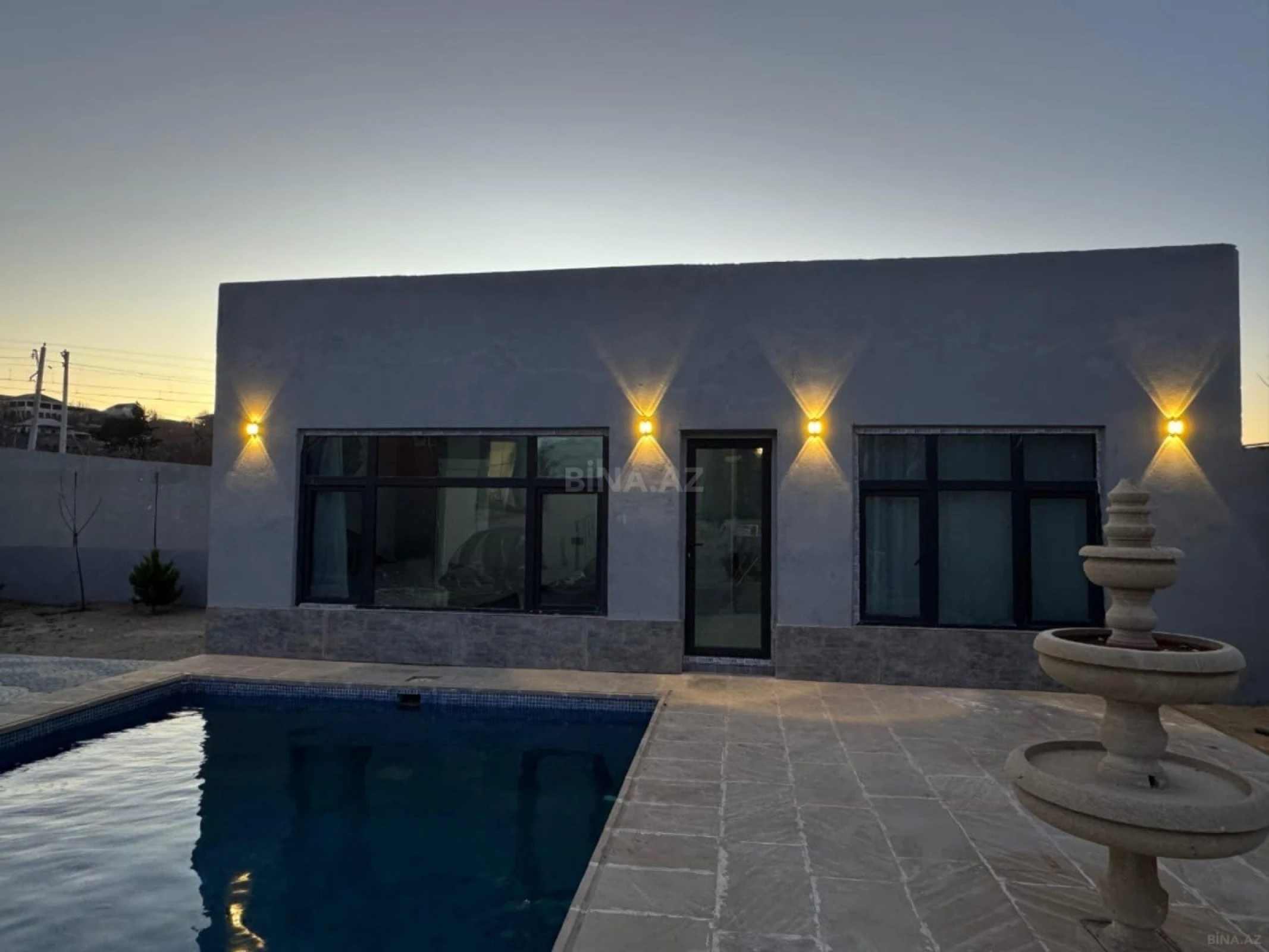 Satılır 4 otaqlı həyət evi 200 m²