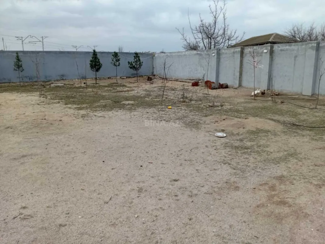 Satılır 4 otaqlı həyət evi 200 m²