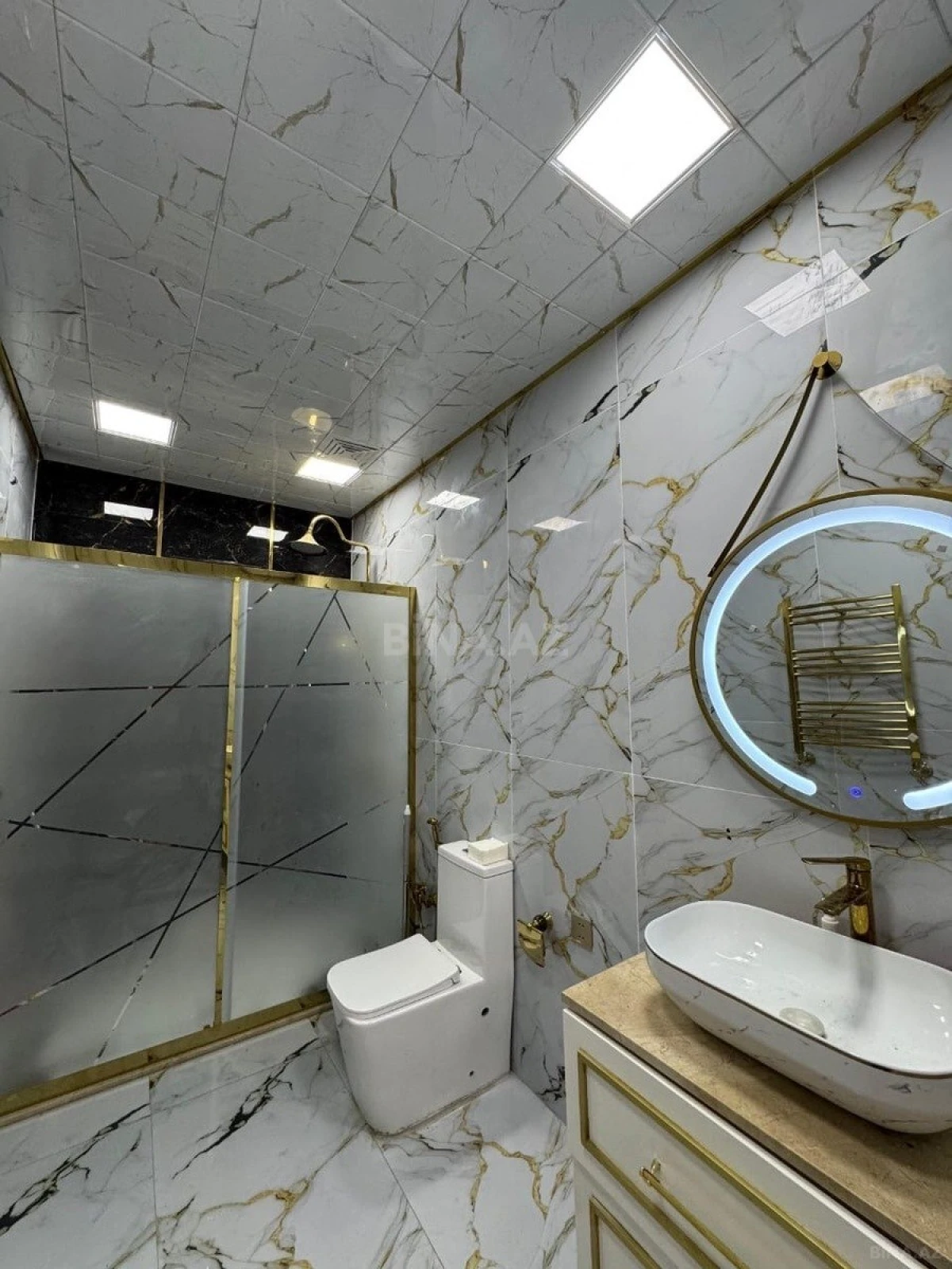 Satılır 4 otaqlı həyət evi 200 m²