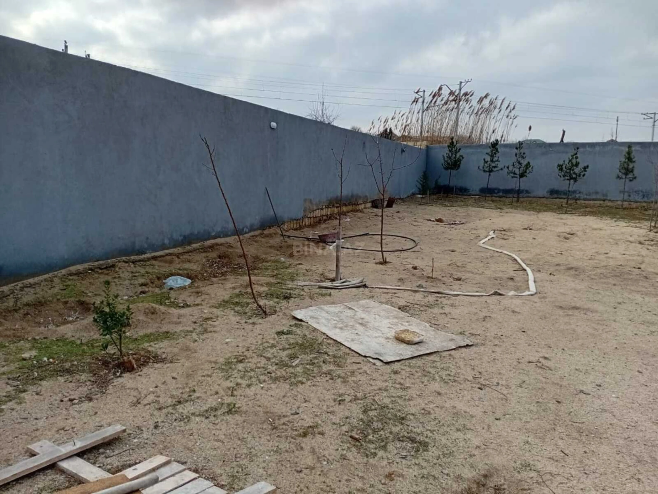 Satılır 4 otaqlı həyət evi 200 m²