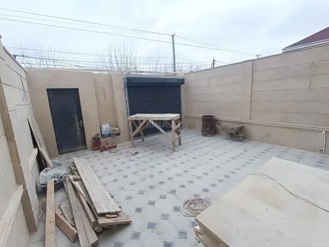 Satılır 5 otaqlı həyət evi 130 m²