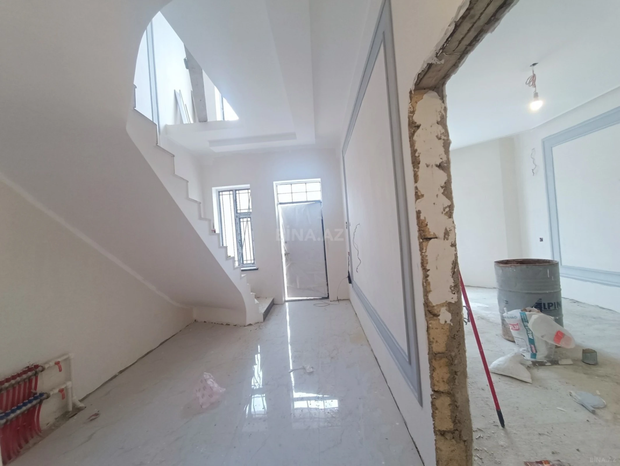 Satılır 5 otaqlı həyət evi 130 m²
