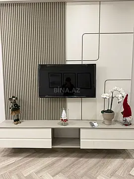 Kirayə verilir 2 otaqlı mənzil 68 m²