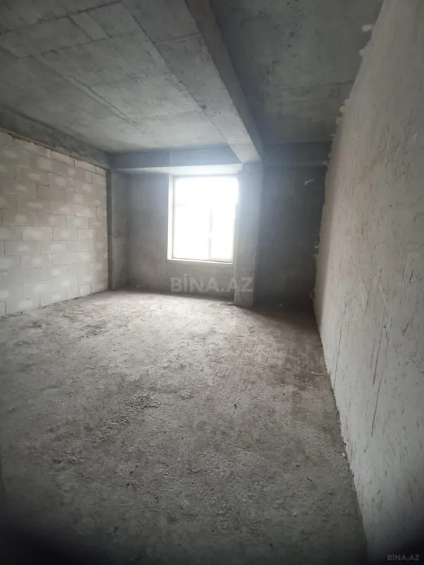 Satılır 4 otaqlı mənzil 156.6 m²