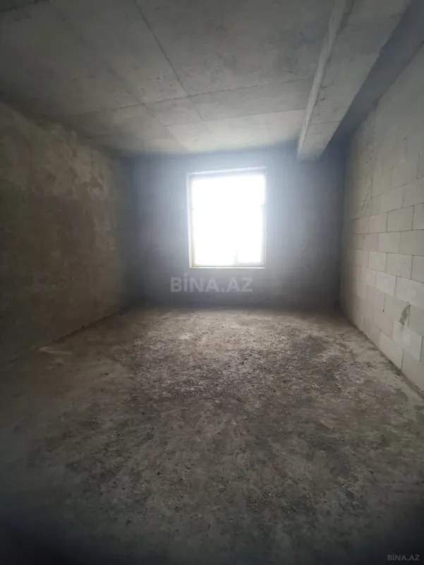 Satılır 4 otaqlı mənzil 156.6 m²