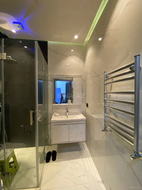 Kirayə verilir 2 otaqlı mənzil 50 m²