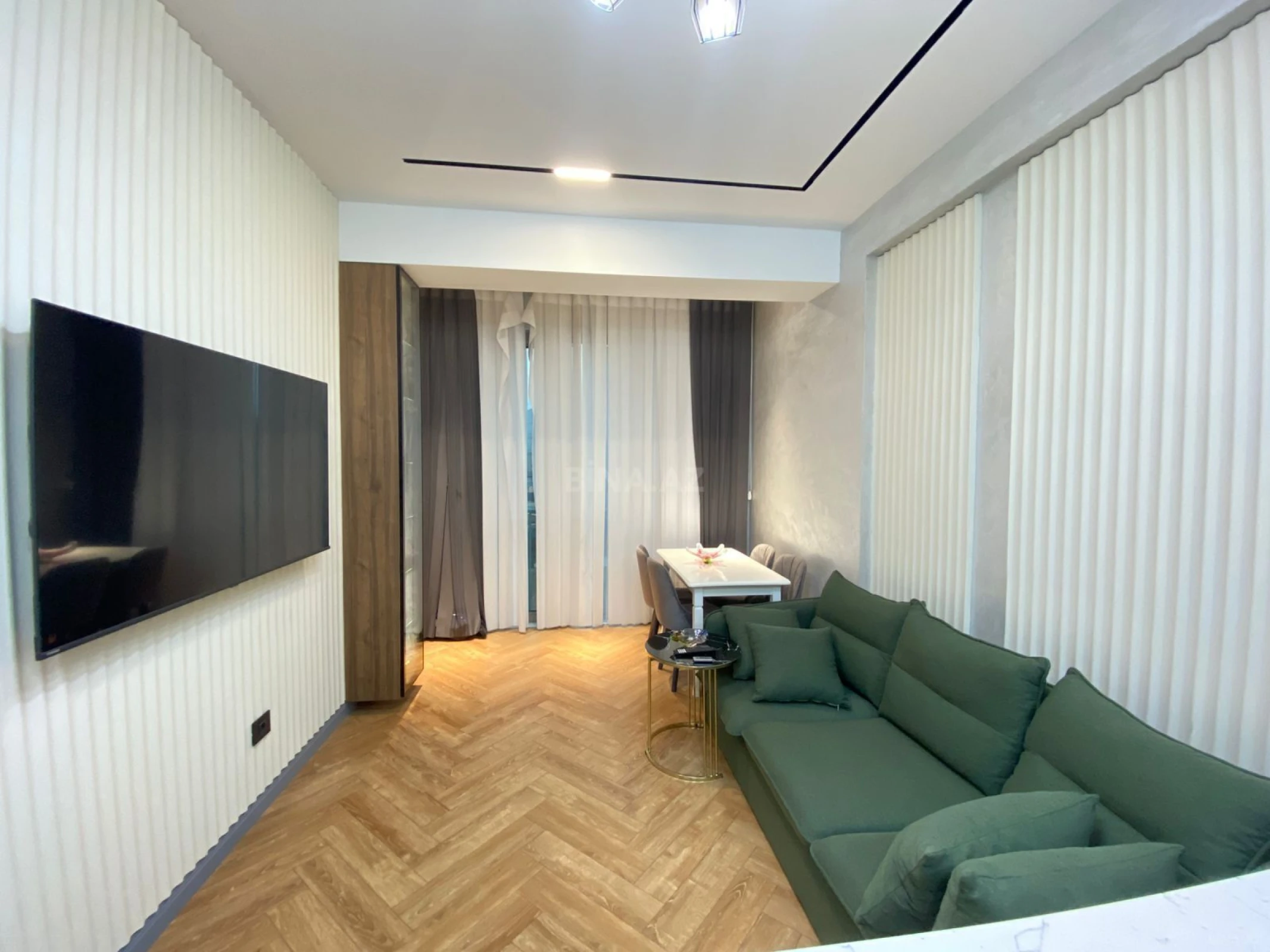 Kirayə verilir 2 otaqlı mənzil 50 m²