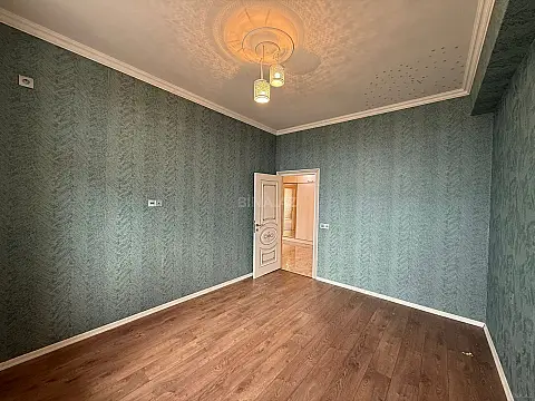 Satılır 3 otaqlı mənzil 104 m²